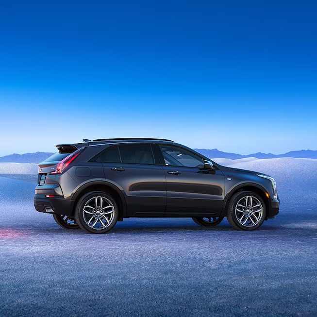 my23-xt4-gallery-in-page-scroller-exterior-passenger